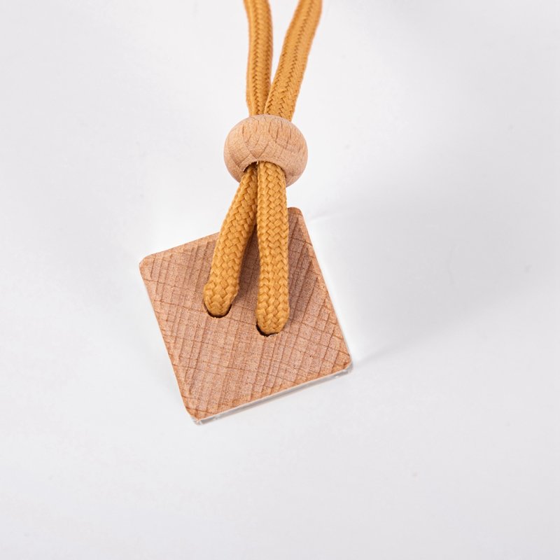 Mint Sandalwood Bamboo Scent Professional Car Perfume Car Air Freshener Diffusers Hanging Parfum Branded Car Vent Air Freshener