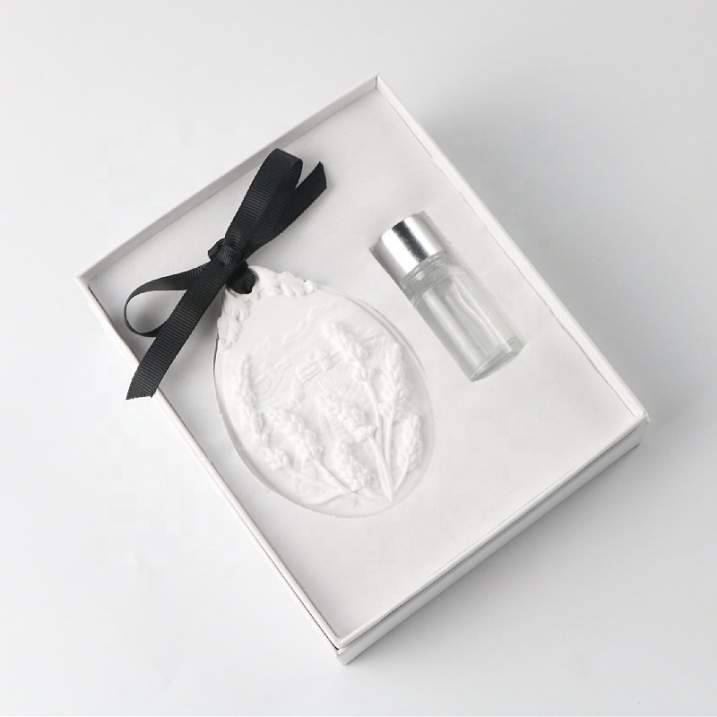 Wholesale Stocked Car Hanging Ceramic Flower Plaster Scented Ceramic Aroma Stone Air Freshener Porcelain Fragrance Oil Diffuser