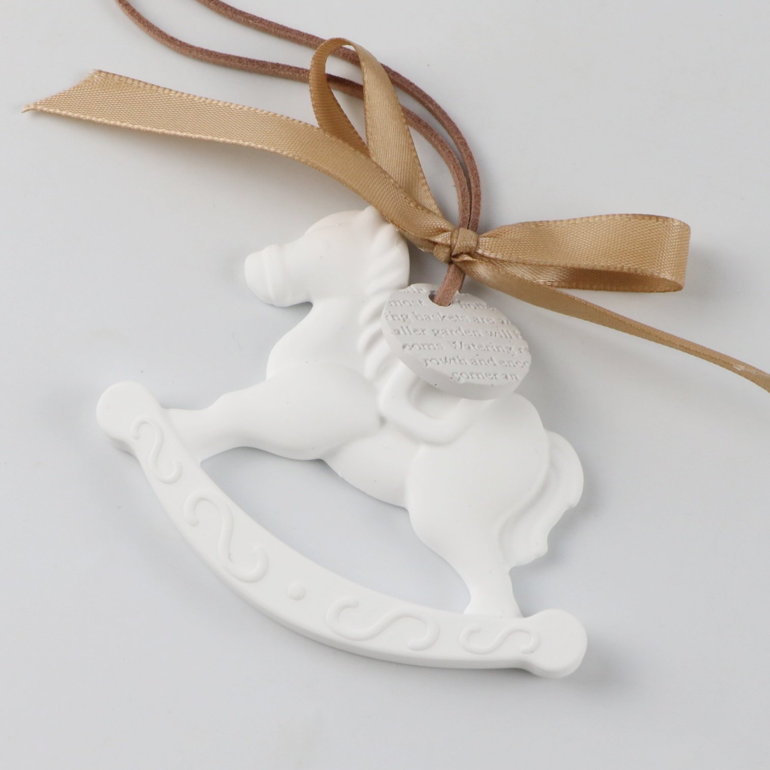 FinRu Wholesale Hanging Car Wardrobe Air Freshener Scented Ceramic Aroma Plaster Porcelain Flower Fragrance Oil Diffuser