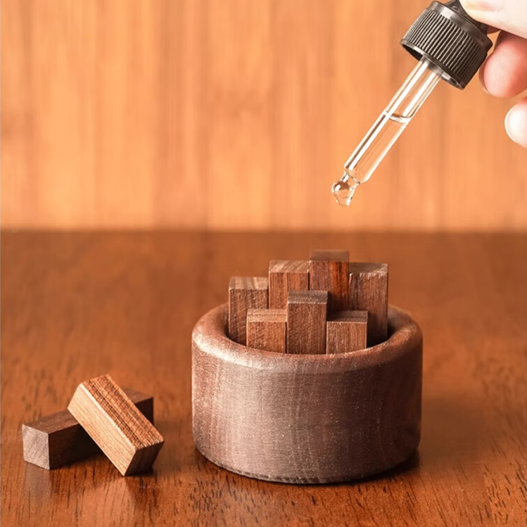 2024 Luxury Custom Air Freshener Essential Oil Wood Fire Perfume Diffuser Forest Fragrance with Free Car Freshener Gift Sets