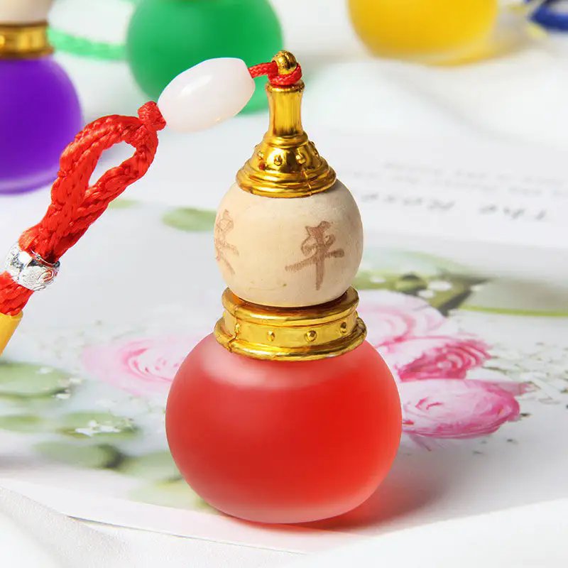 Wholesale Essential Oil Fragrance Car Air Freshener Hanging Perfume Car Air Freshener Diffuser