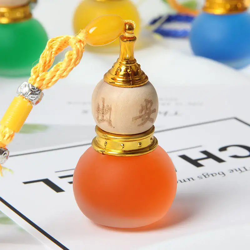 Wholesale Essential Oil Fragrance Car Air Freshener Hanging Perfume Car Air Freshener Diffuser