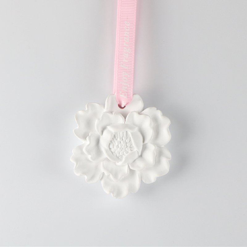 Luxury Hanging Home Car Wardrobe Air Freshener Scented Ceramic Aroma Plaster Porcelain Flower Fragrance Essential Oil Diffuser