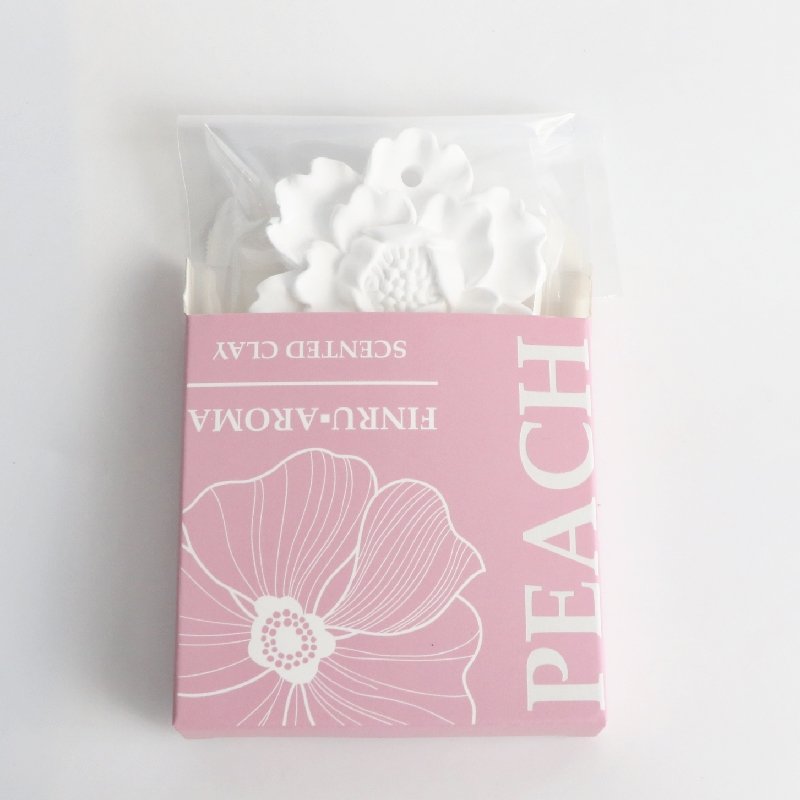 Luxury Hanging Home Car Wardrobe Air Freshener Scented Ceramic Aroma Plaster Porcelain Flower Fragrance Essential Oil Diffuser