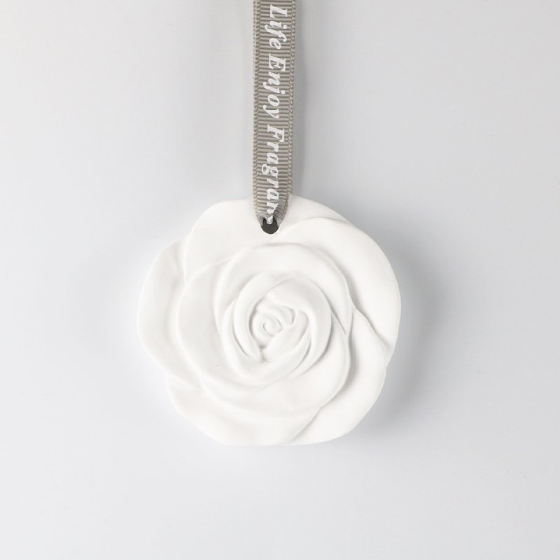 High Quality Flower Shape Porcelain Scented Ceramic Car Home Hanging Aroma Plaster Fragrance Essential Oil Diffuser