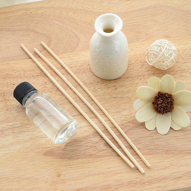 Factory Supply Custom Oil Fragrance Private Rattan Label Essential Oil Bottle Room Spray Ceramic Bottle Reed Diffuser