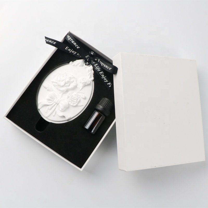 Stocked Wholesale Home Fragrance Decoration Hanging Scented Ceramic Porcelain Flower Car Essential Oil Aroma Plaster Diffuser
