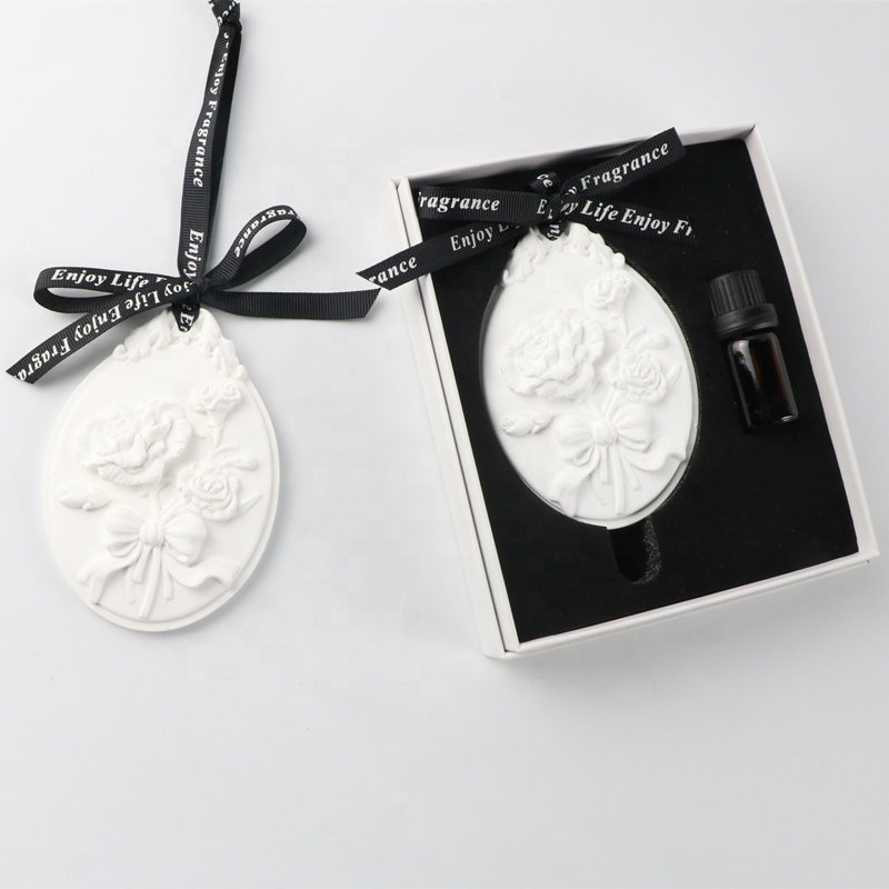 Stocked Wholesale Home Fragrance Decoration Hanging Scented Ceramic Porcelain Flower Car Essential Oil Aroma Plaster Diffuser
