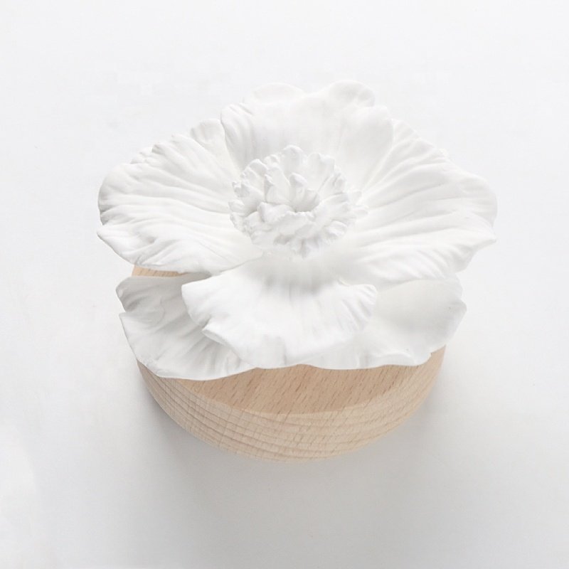 Stocked Wholesale Scented Car Home Aroma Air Freshener Wood Base Handmade Porcelain Ceramic Flower Fragrance Oil Diffuser