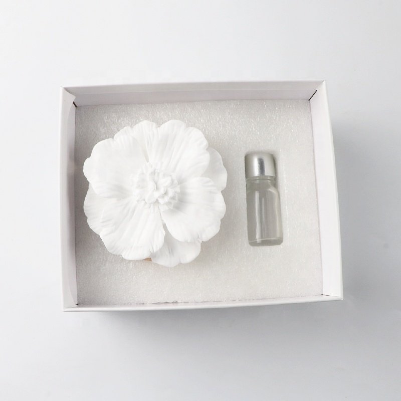 Stocked Wholesale Scented Car Home Aroma Air Freshener Wood Base Handmade Porcelain Ceramic Flower Fragrance Oil Diffuser