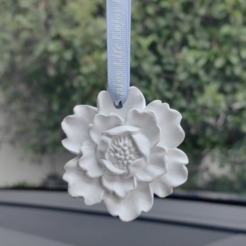Wholesale Home Ceramic Scented Flower Essential Oil Stone Diffuser Flower Shape Gypsum Stone wardrobe Air Freshener