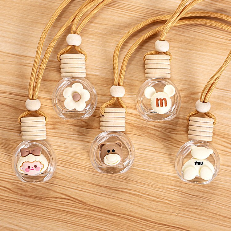 Cartoon Car Hanging Diffuser Bottle Aromatherapy Car Air Freshener Daisy Empty Car Perfume Essential Oil Glass Bottle