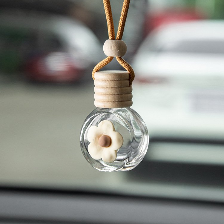 Cartoon Car Hanging Diffuser Bottle Aromatherapy Car Air Freshener Daisy Empty Car Perfume Essential Oil Glass Bottle