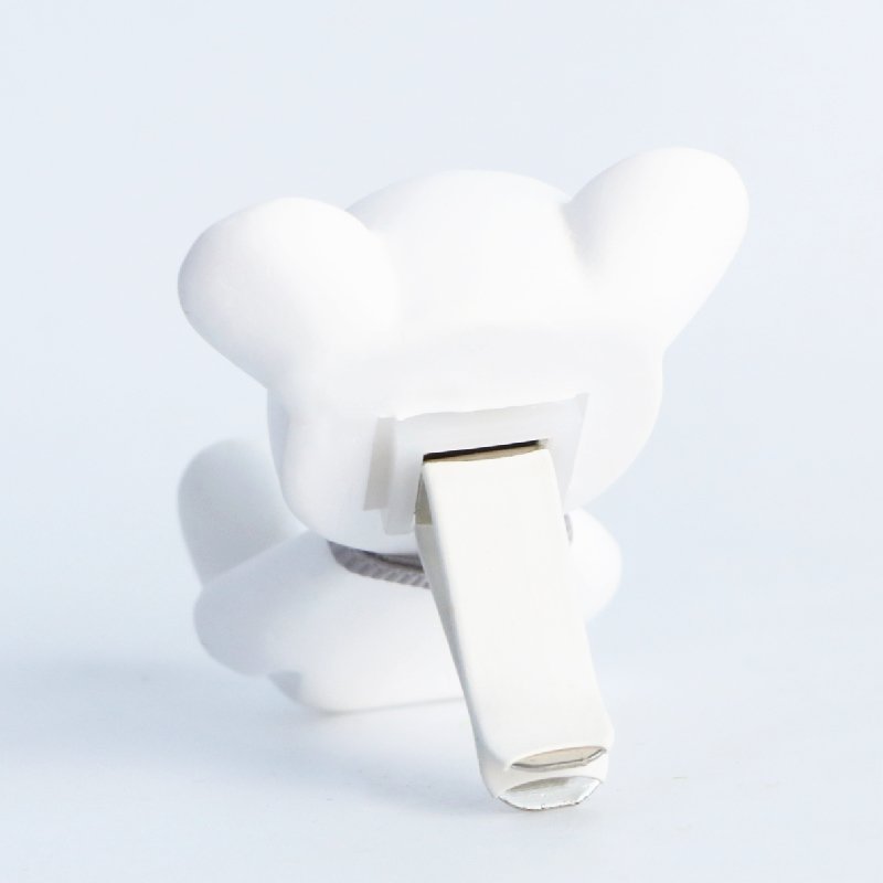 Wholesale Bear Shape Car Vent Clip Air Freshener Ceramic Scented Aroma Plaster Porcelain Flower Fragrance Essential Oil Diffuser