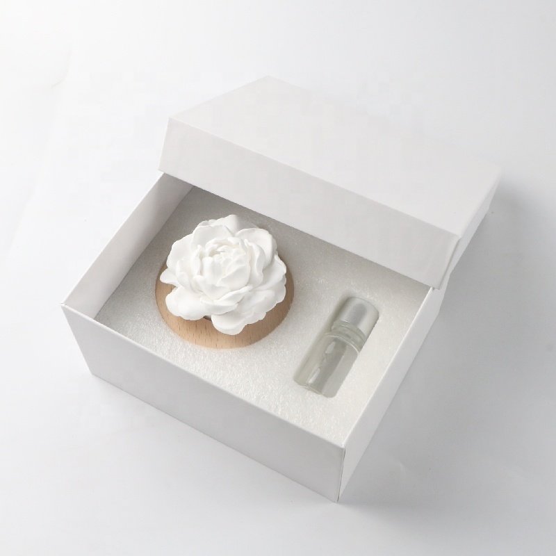 Wholesale Stocked Home Decoration Wood Base Scented Ceramic Aroma Plaster Porcelain Flower Fragrance Oil Diffuser Air Freshener