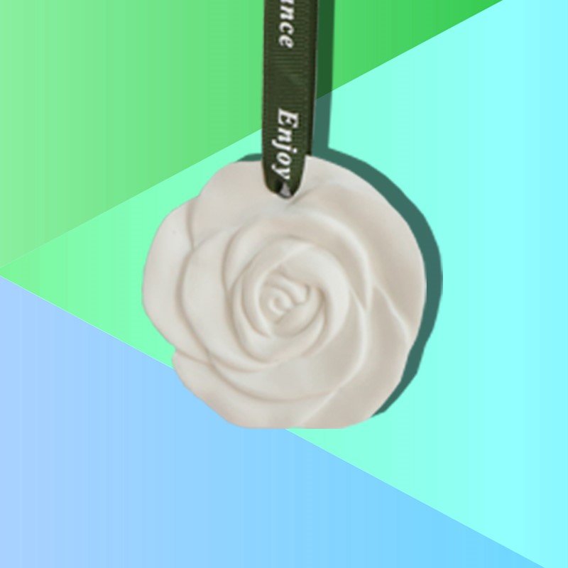 Wholesale Stocked Hanging Aromatherapy Pendant Scented Ceramic Flower Aroma Stone Flower Fragrance Essential Oil Diffuser