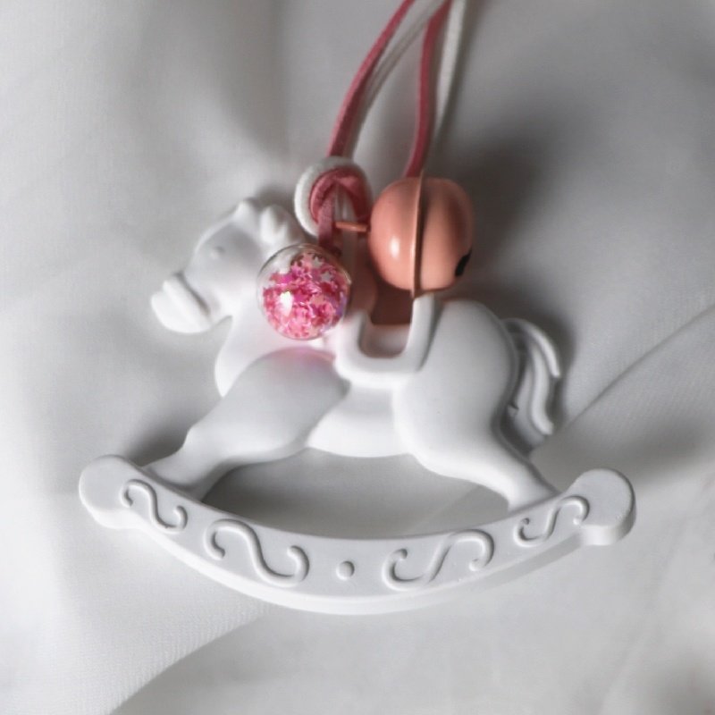 Finru Hot Factory Wholesale Scented Ceramic Aroma Plaster Porcelain Fragrance Oil Diffuser Hanging Car Wardrobe Air Freshener