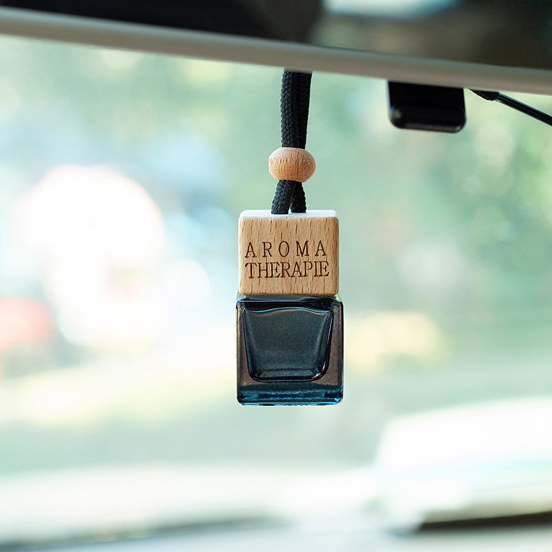 Square color frosted perfume bottle pendant car perfume essential oil bottle air freshener rearview mirror diffuser bottle