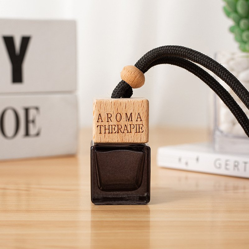 Square color frosted perfume bottle pendant car perfume essential oil bottle air freshener rearview mirror diffuser bottle