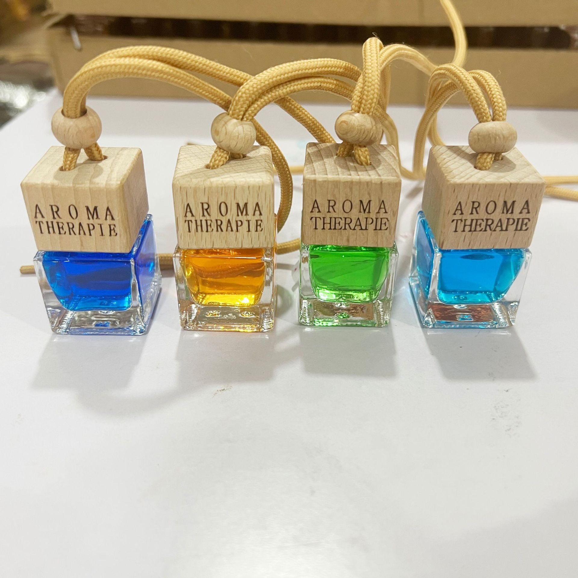 8ML Car Perfume Hanging Bottles Aromatherapy Refillable Air Freshener Diffuser Rear Mirror Pendant Car Interior Accessories