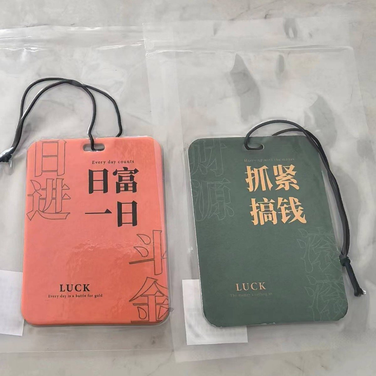 Manufacturer design high quality multi-fragrance air freshener long lasting perfume custom car freshener