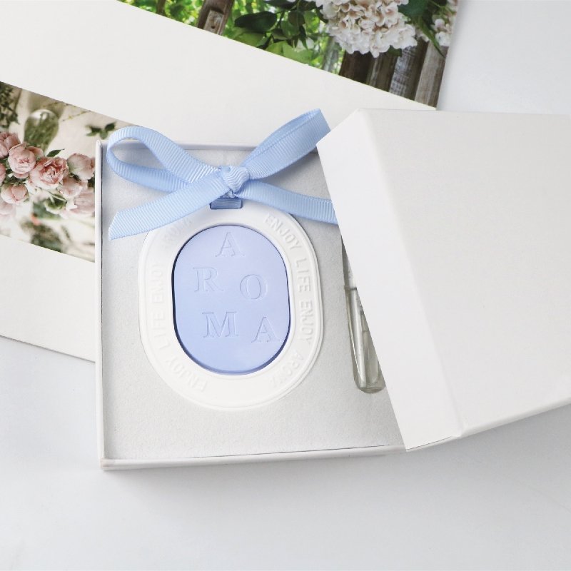 Hot Sell Blue White Color Matched Scented Ceramic Aroma Plaster Home Fragrance Essential Oil Diffuser Car Hanging Air Freshener