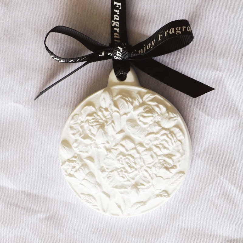 Round Lavender Design Scented Ceramic Aroma Plaster Porcelain Flower Fragrance Essential Oil Diffuser Hanging Car Air freshener