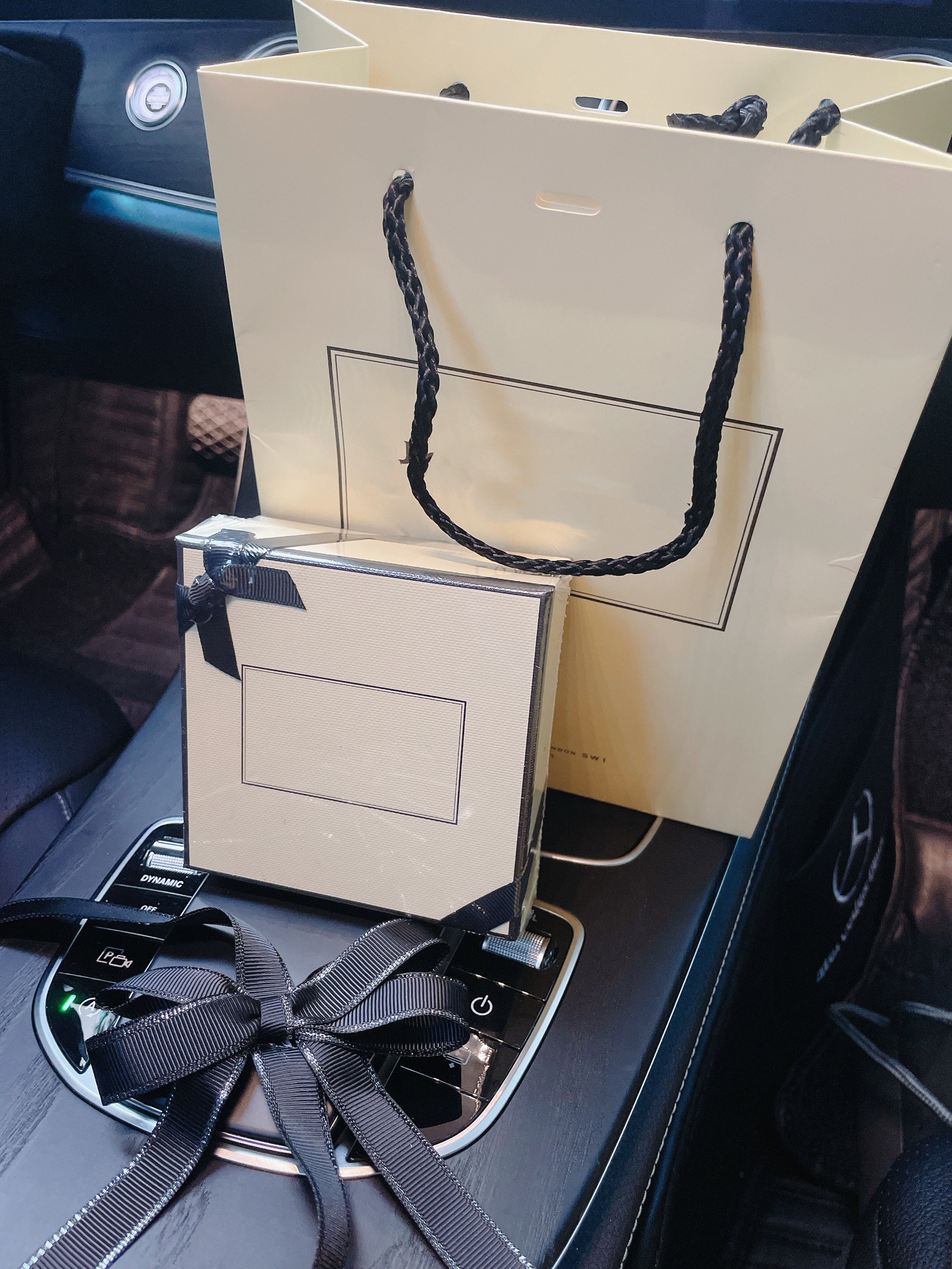 Jo Car Air Freshener Malone with high class and beautiful box for car inner decoration