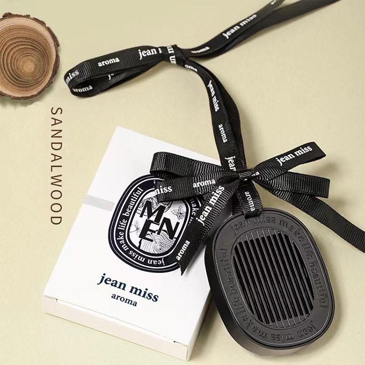 2022 Car Decoration Car Aromatherapy Ornament Interior Black Pendant With Lasting Light Fragrance