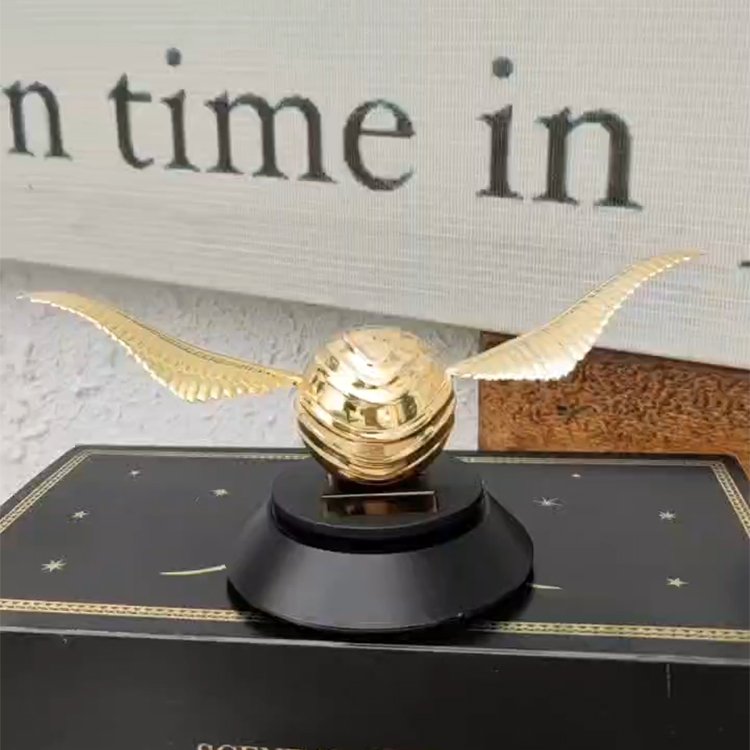 Gold Car Decoration Solid Car Perfume Air Freshener can swing Car Perfume Floral and fruity fragrance plus marine scent