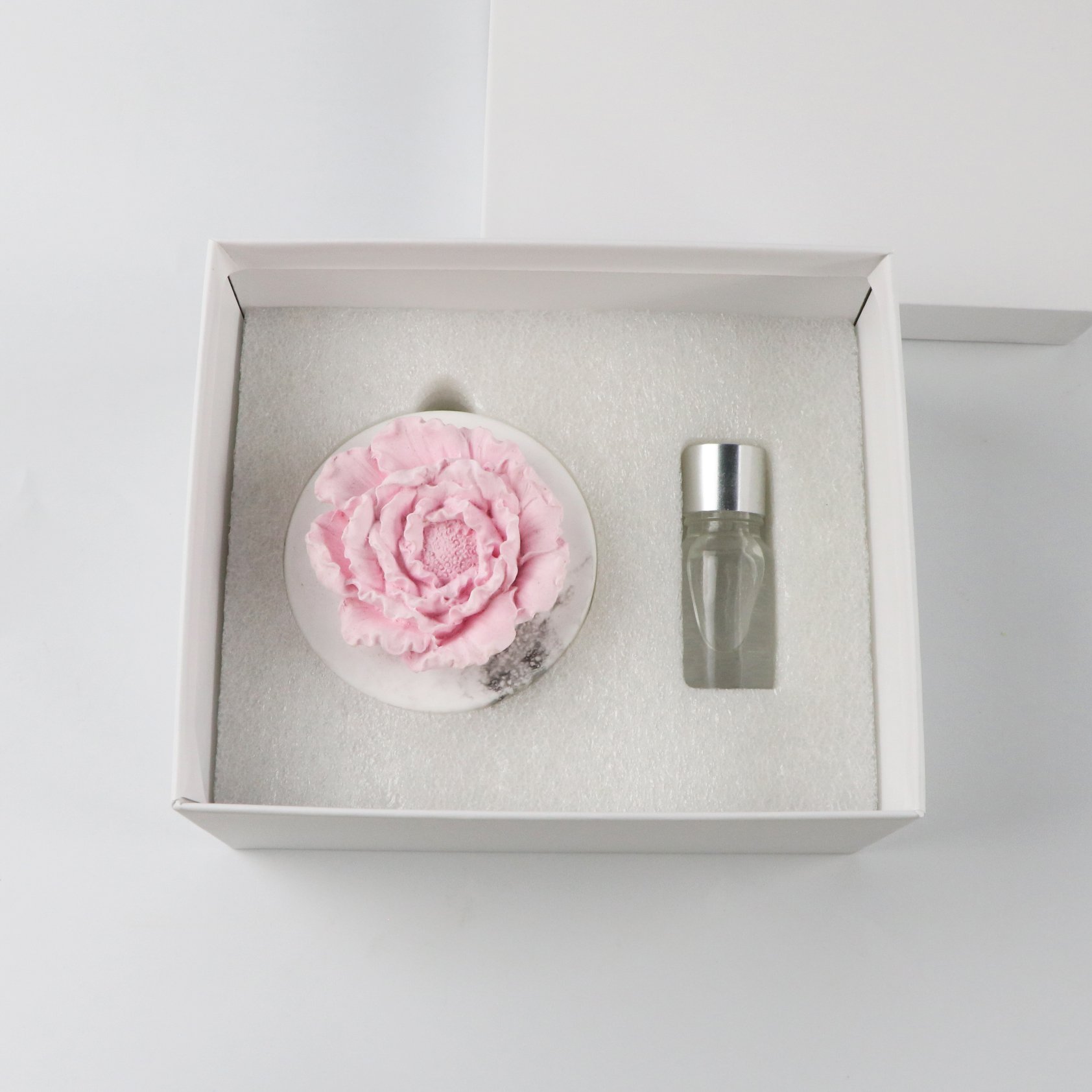 Stocked Decoration Home Car Air Freshener Scented Ceramic Peony Flower Aroma Plaster Porcelain Fragrance Essential Oil Diffuser