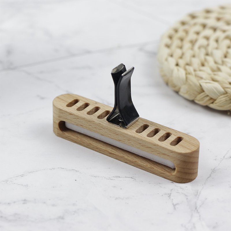 Luxury Wood Perfume Scented Wood Air Freshener Car Vent Solid Air Freshener Diffuser