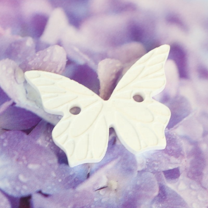 Factory Customized Scented Artworks Plaster White Butterfly Shape Aroma Ceramic Stone Home Air Freshener Diffuser