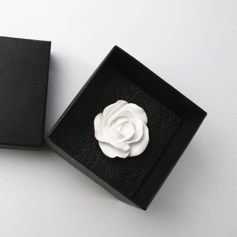 Home Car Decoration Air Freshener Aromatherapy Gypsum Scented Ceramic Rose Aroma Wood Essential Oil Fragrance Diffuser