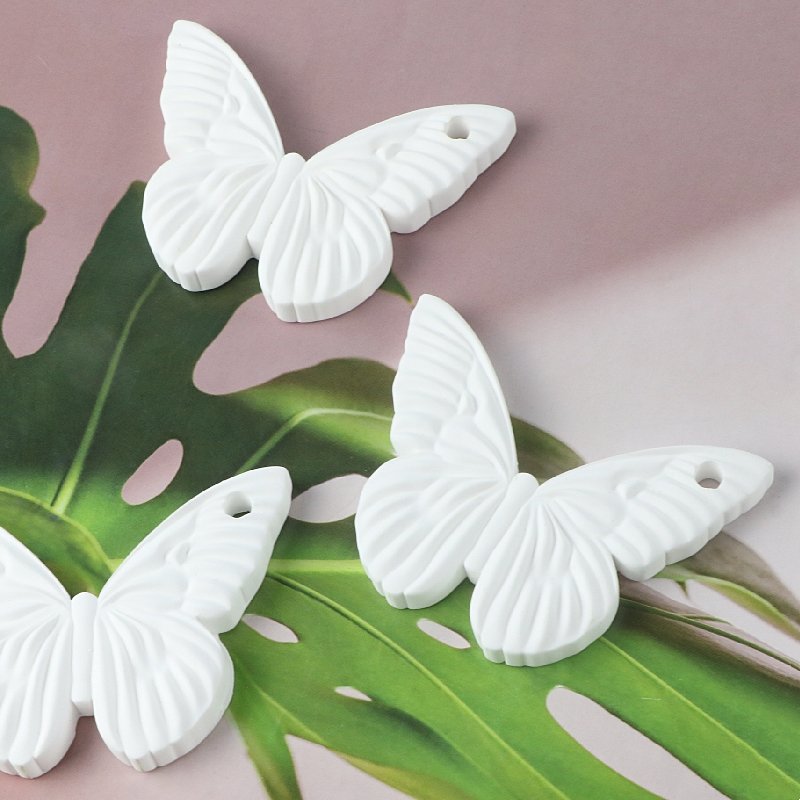 Stocked Butterfly Shaped Car Air Freshener Hanging Scented Ceramic Porcelain Flower Aroma Plaster Essential Oil Diffuser
