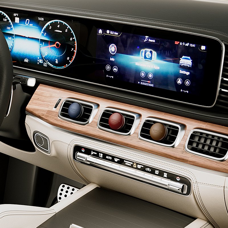 Leather Surface Air Freshener Luxury Car Aroma Vents Car Air Fragrance Hanging Air Freshener
