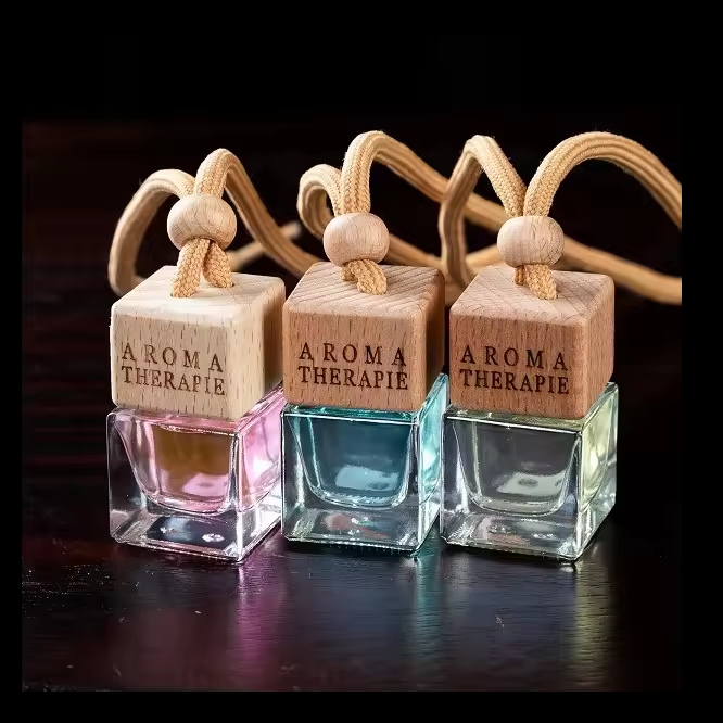 Fashionable aromatherapy essential oil glass bottle car hanging ornaments perfume car air freshener