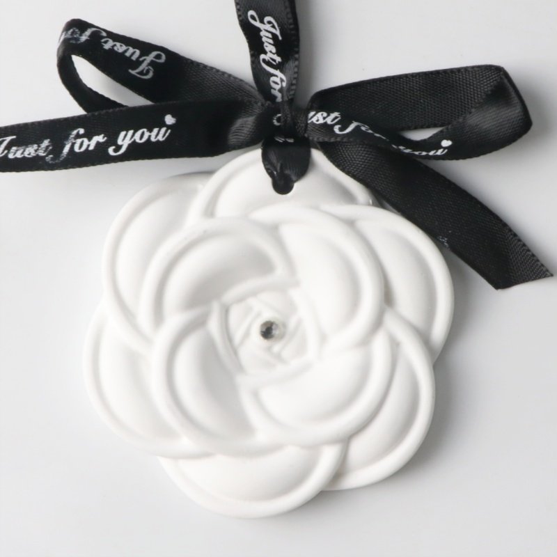 FinRu Stocked Camellia Hanging Car Scented Ceramic Flower Aroma Plaster Porcelain Fragrance Oil Diffuser Wardrobe Air Freshener