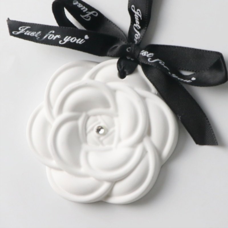 FinRu Stocked Camellia Hanging Car Scented Ceramic Flower Aroma Plaster Porcelain Fragrance Oil Diffuser Wardrobe Air Freshener