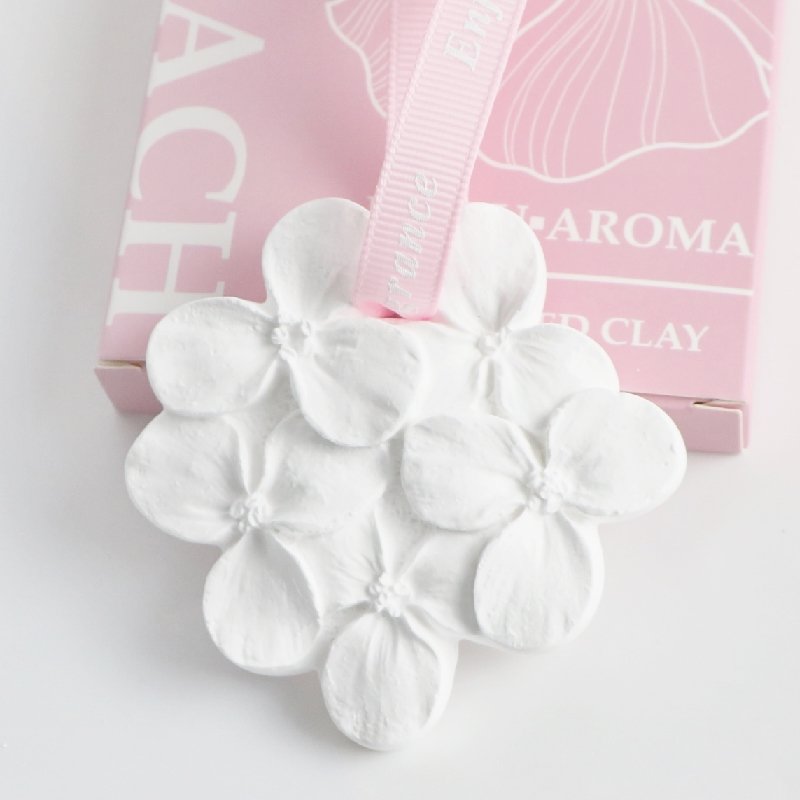 FinRu Wedding Gift Hanging Car Wardrobe Air Freshener Scented Ceramic Flower Aroma Porcelain Fragrance Essential Oil Diffuser
