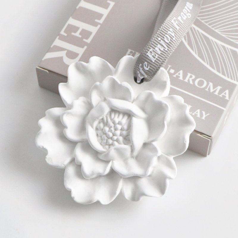 FinRu Luxury Gift Hanging Car Air Freshener Pendant Scented Ceramic Flower Home Fragrance Aroma Plaster Essential Oil Diffuser