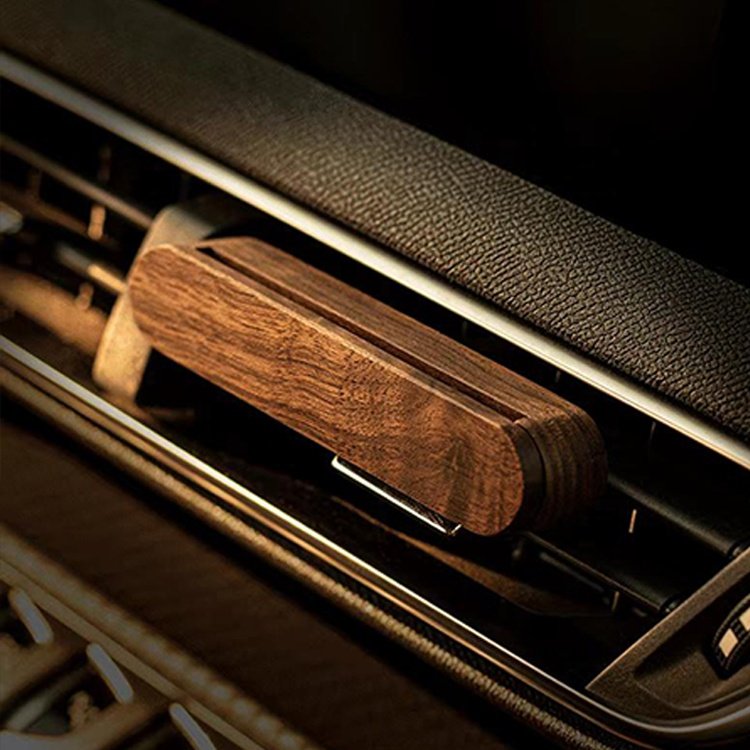 Innovative Design Car Decorations Car Air Freshener Natural Wood Aromatherapy Oil Diffuser for Large Room