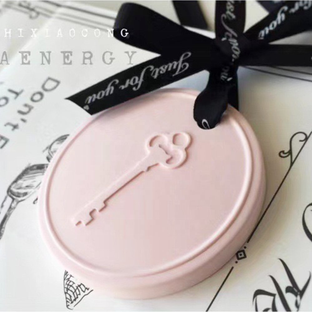 Hot selling essential oil ceramic diffuser car hanging air freshener diatomite car diffuser for home fragrance