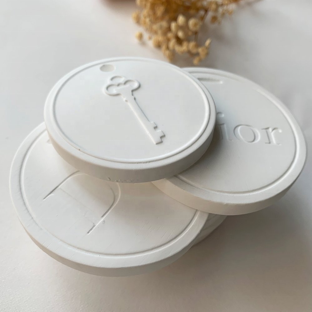Hot selling essential oil ceramic diffuser car hanging air freshener diatomite car diffuser for home fragrance