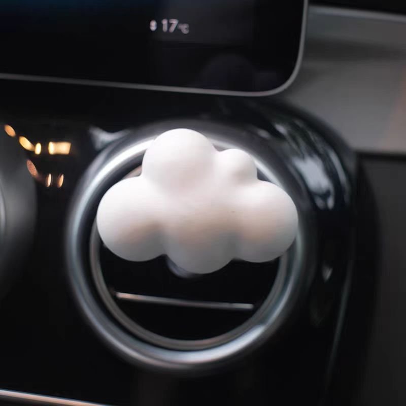 Stocked Car Air Freshener Vent Clip Aroma Handmade White Cloud Shape Ceramic Decoration Essential Oils Diffuser Stone