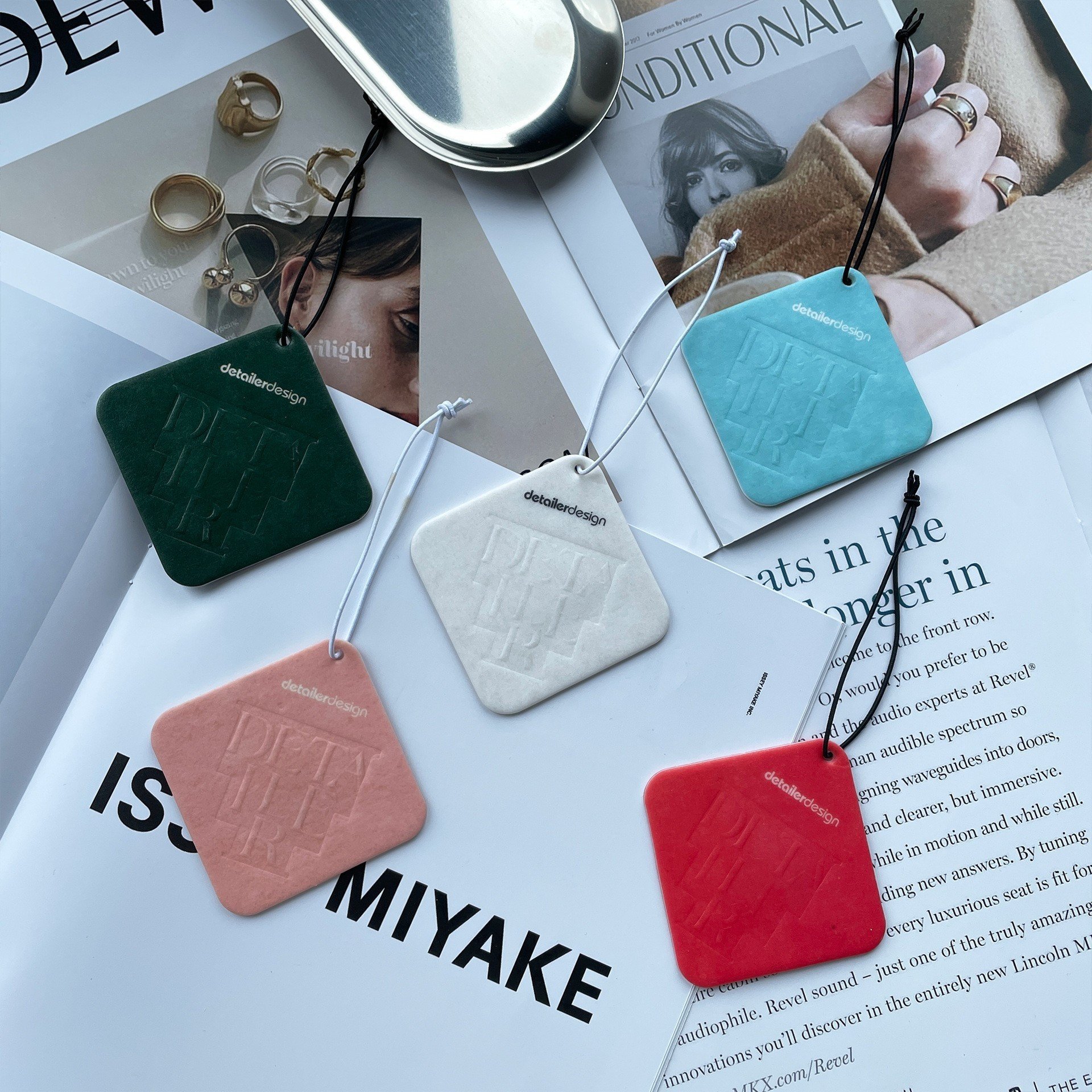 Car Hanging Air Freshener For Car and Home Fragrance Car Air Freshener Cotton Paper Tablets Customized Shape and Scents