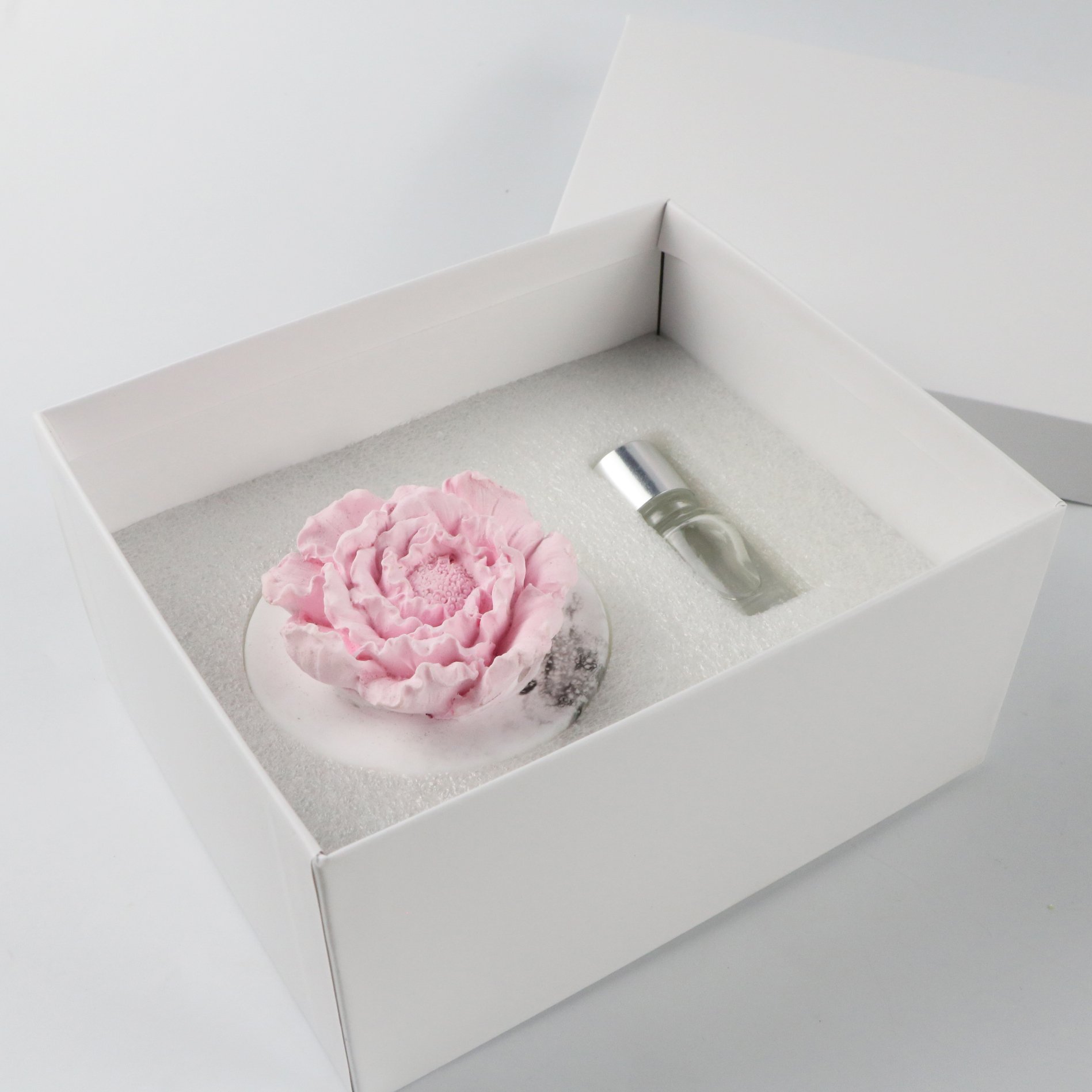 Home Decoration Ornaments Air Freshener Marble Peony Shape Ceramic Flower Aroma Fragrance Stone Porcelain Essential Oil Diffuser