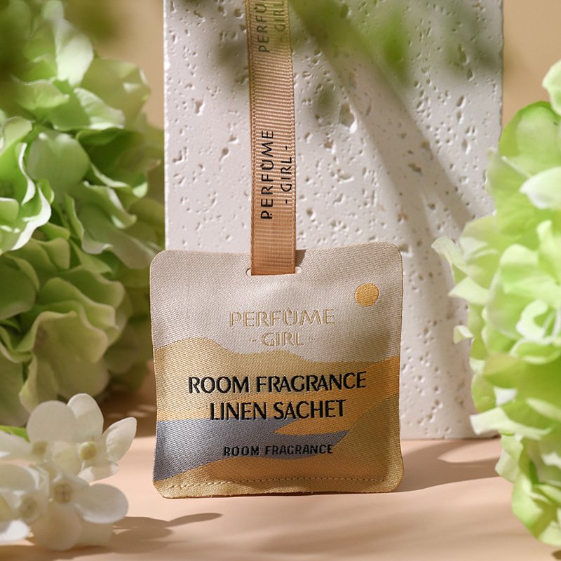 Sachet removes odors Lasting Fragrance Car Freshener Air Freshener Different Scents Funny Car Air Freshener Decoration