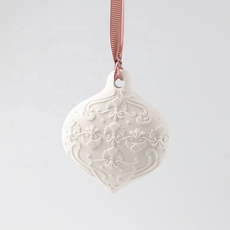 Stocked Hanging Car Home Wardrobe Air Freshener Scented Ceramic Flower Aroma Plaster Porcelain Fragrance Essential Oil Diffuser