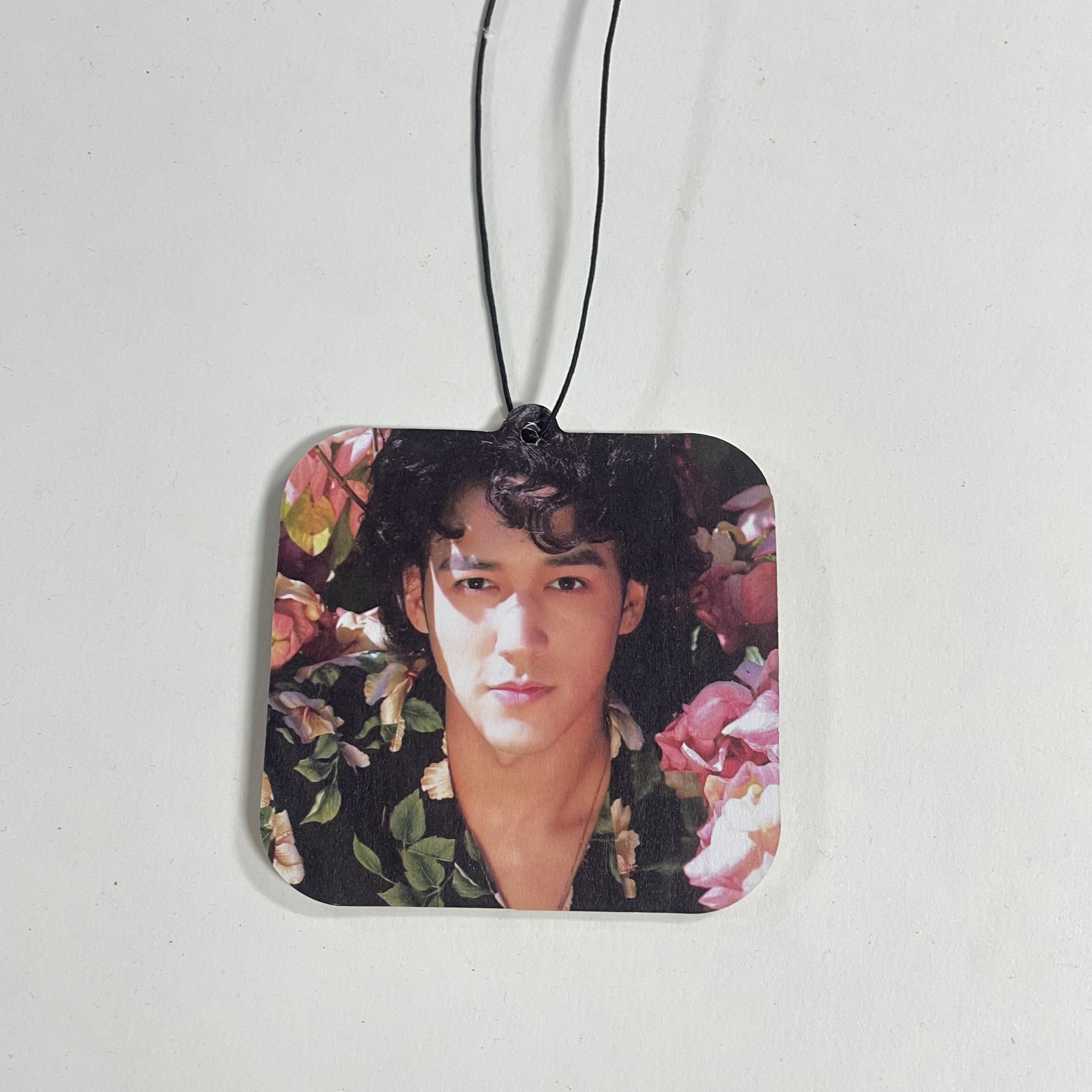 Custom Logo Luxury Car Air Freshener with Strong Scent In-Car Placement Customized Design